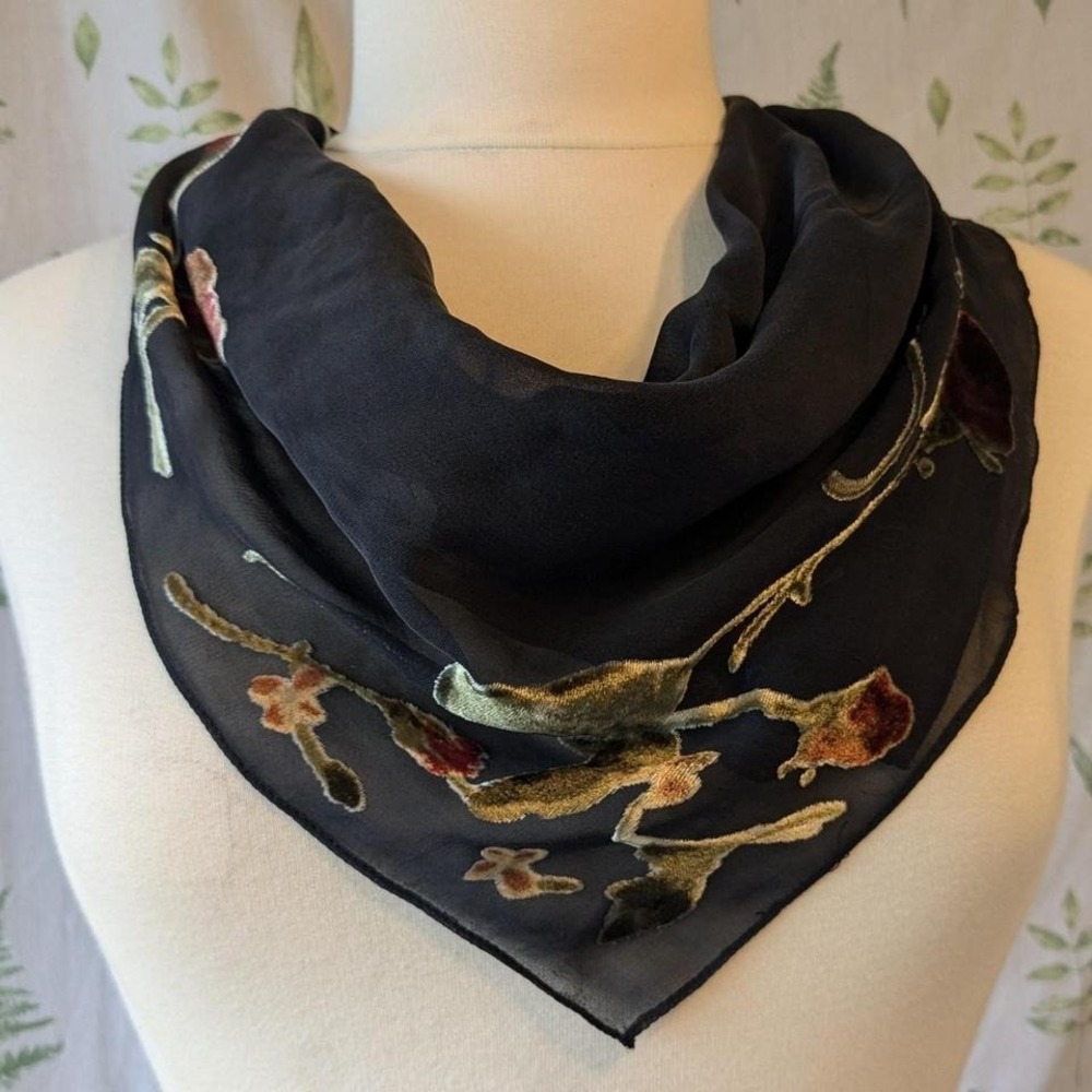 Vintage Lauren Ralph Lauren Green Label Sheer Silk Floral Burnout Scarf / Hanky - Picture 4 of 7